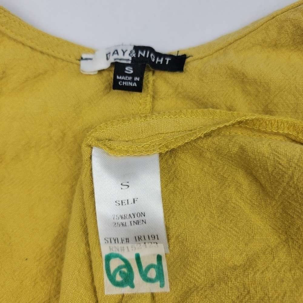 Day & Night Yellow linen blend tie shoulder romper - Picture 5 of 5